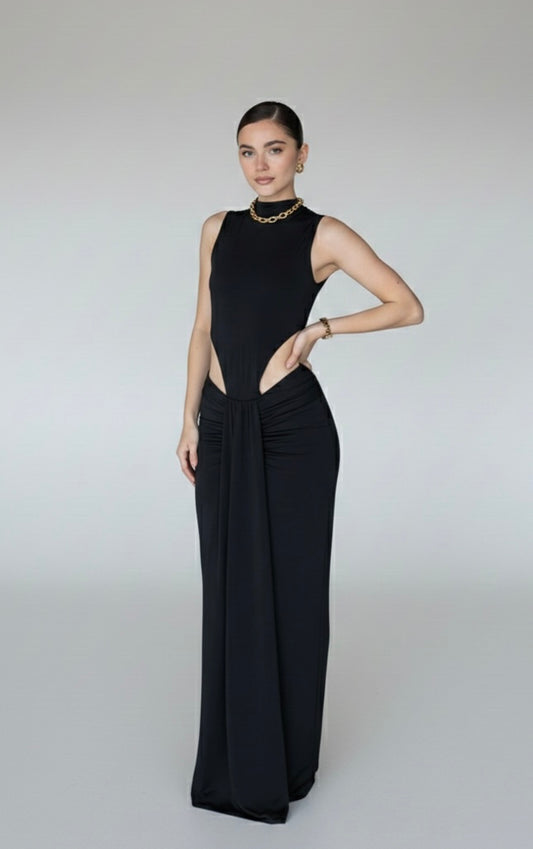 Vestido negro apertura